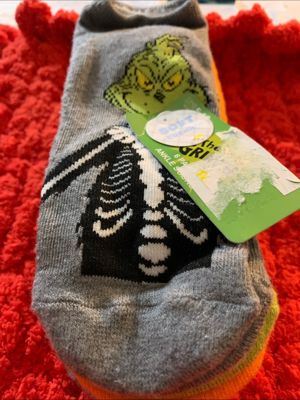 New 6-Bundle Pack Assorted Colors Kids Grinch Skeleton Ankle Socks